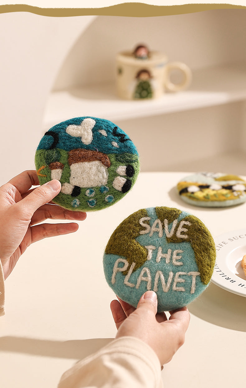 Handmade wool felt coaster set