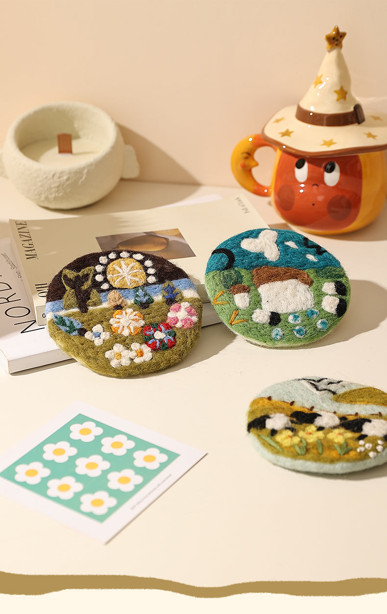 Handmade wool felt coaster set